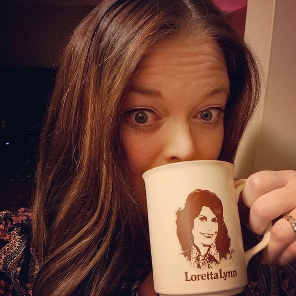 Meet your Posher, Misty - Picture 2 of 5